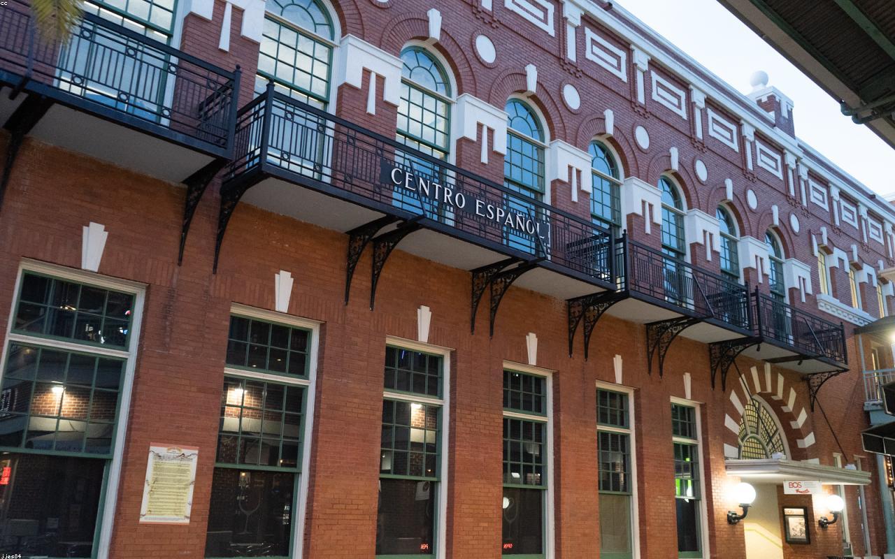 How To Use A Business Loan For Inventory Growth